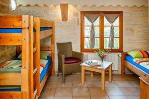 gruppenhaus-frankreich-mas-de-la-garonne-10-schlafzimmer-bild 2.jpg