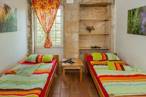 gruppenhaus-frankreich-le-moulin-7-schlafzimmer-bild1.jpg