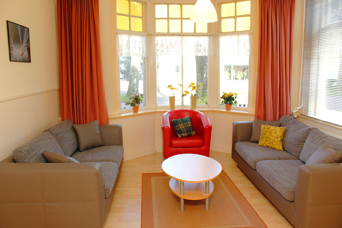 gruppenhaus-niederlande-insel ameland-solingen-1-2-wohnzimmer-bild-1.jpg