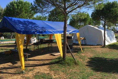 Zeltcamps direkt am Meer - Alles bereits für die nächste Saison verstaut! Bild 1