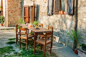 gruppenhaus-italien-toskana-casa-figline-3-garten-bild-2.jpg