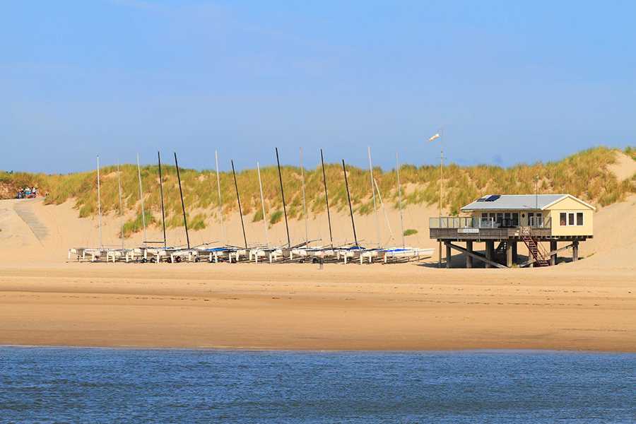 gruppenhaus-niederlande-insel ameland-hof-7-14-strand-bild-3.JPG