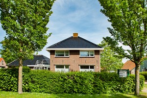 gruppenhaus-niederlande-insel ameland-haus-anja-1-aussenansicht-bild-2.jpg (1)