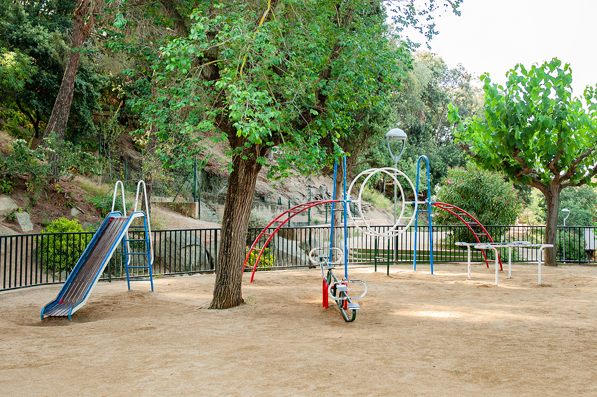 zeltcamp-spanien-camp-eurostage-8-spielplatz-bild 1.jpg