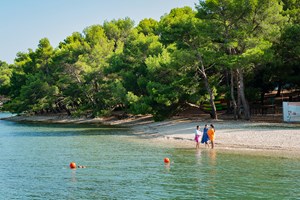 zeltcamp-kroatien-Veruda Island-4-Strand.jpg