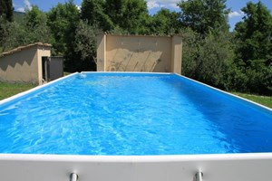 Gruppenhaus-Italien-Casa Montelungo-12-Pool-1.jpg